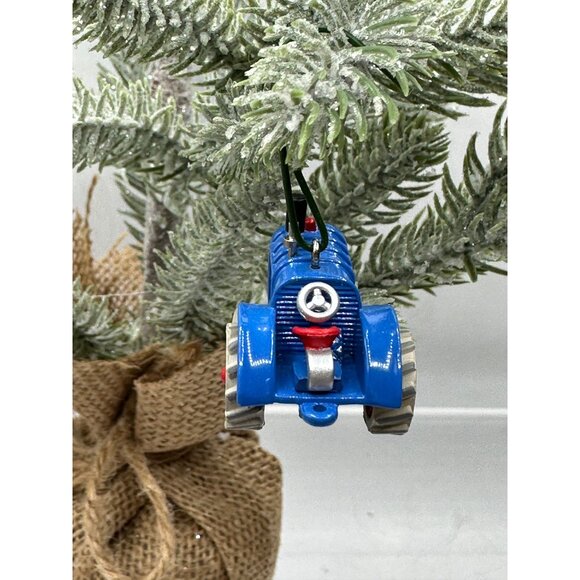 Hallmark Ornament Antique Tractors Series 1999 Miniature Blue Red Barn QXM4567 - Picture 4 of 10